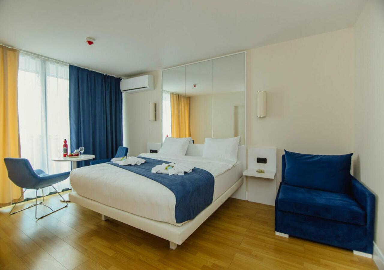Aparthotel Orbi City Sea View Batumi Exteriör bild